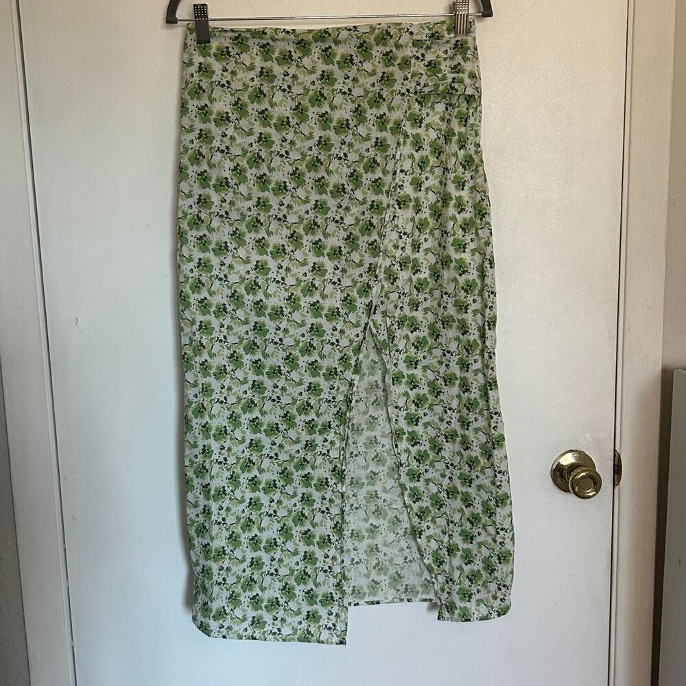 Mahina Floral Skirt with a Slit